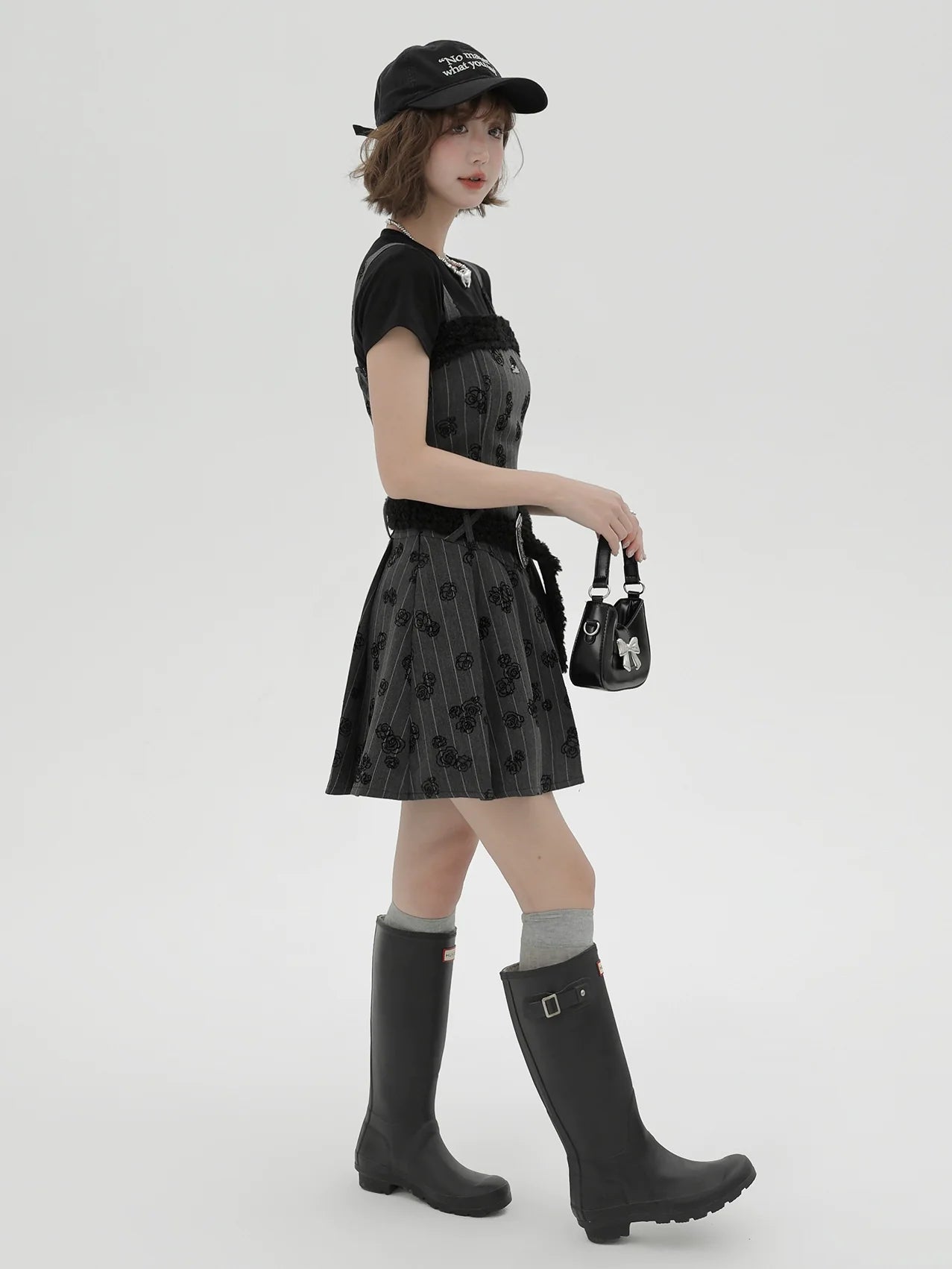 吊り下げ式ブラックローズTシャツ ブラックレトロドレス