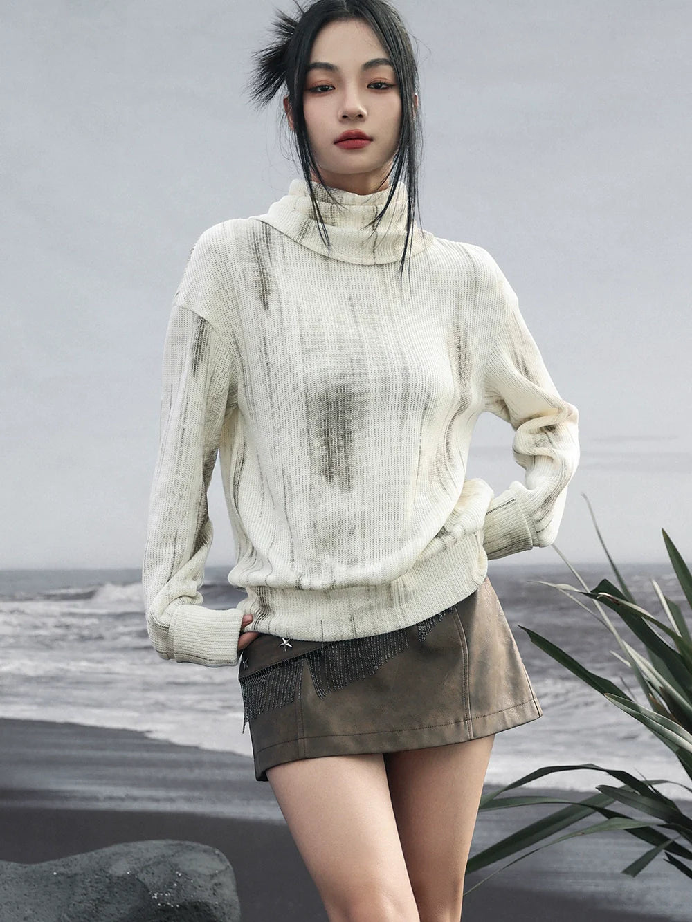 Dark Top Print Rollkragen Marmor