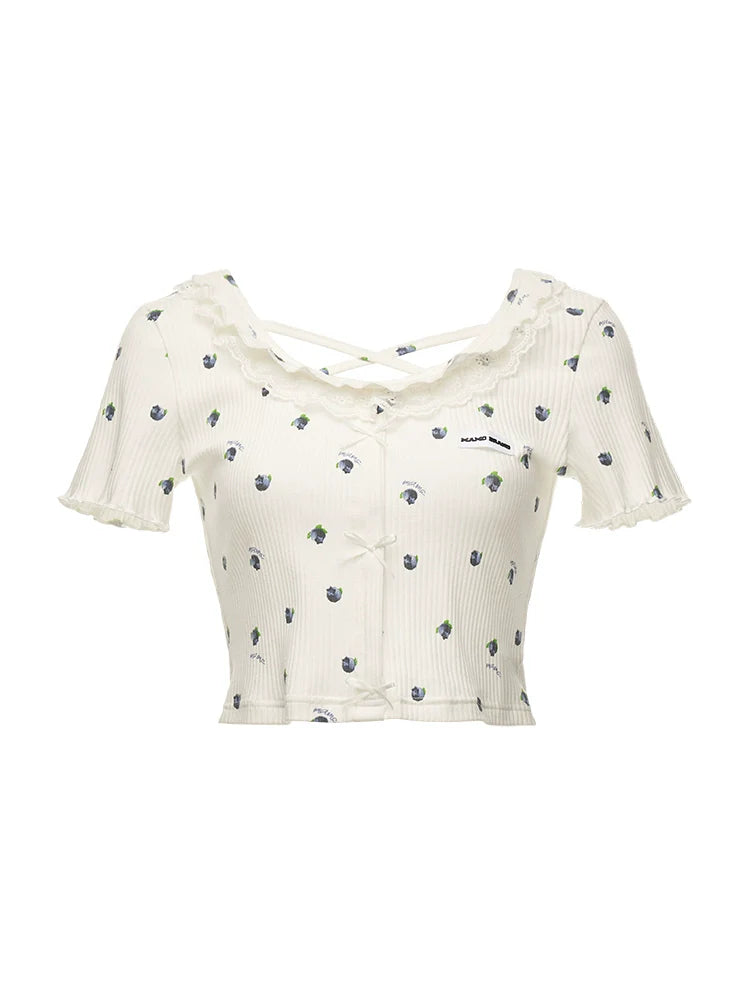 Weiße Tops mit mädchenhaften Früchten