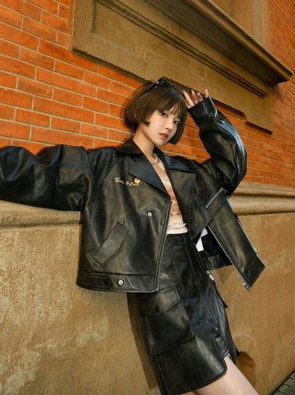 Retro Lackjacke Leder Ölmuster + Lederrock