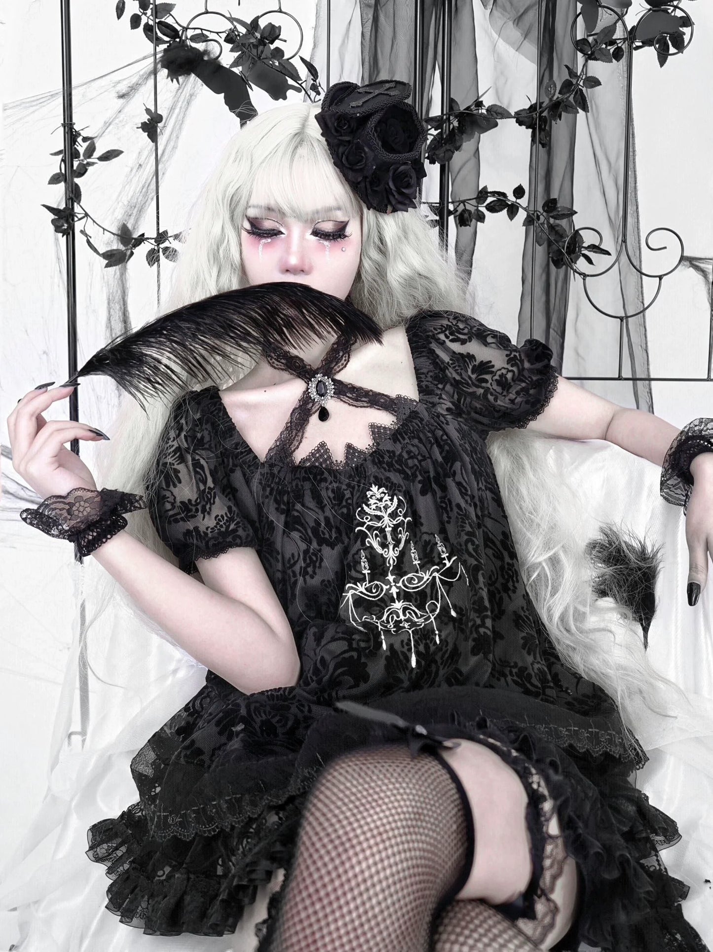 Dunkle Ärmel Puff Top Gothic Stickerei Spitze