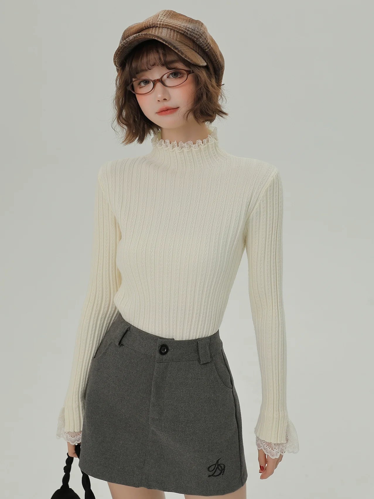 Knit Lace Turtleneck Half Splicing Top