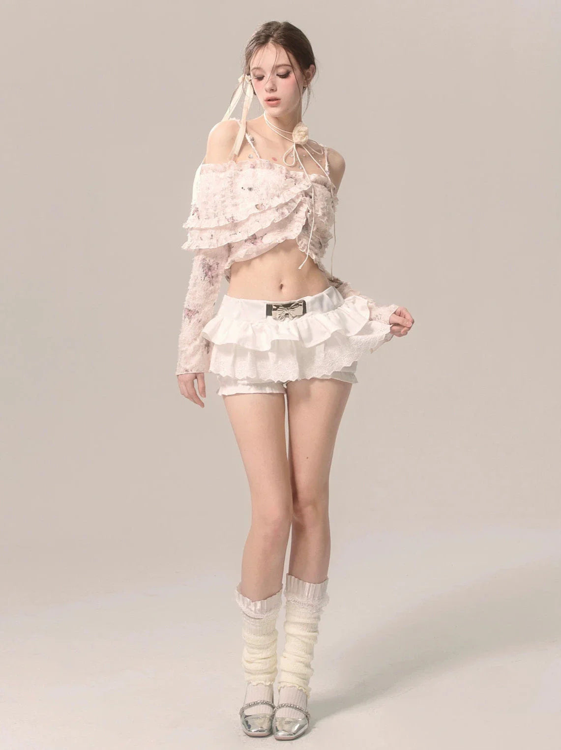 Chiffon-Top mit Rüschenträgern und Schmetterlings-Ausschnitt, schulterfrei, Spitze