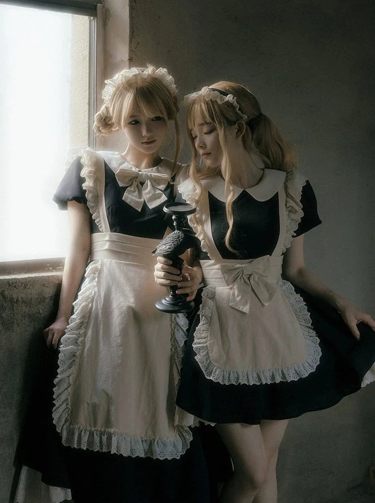 Dienstmädchenkleid Spitze Plissee