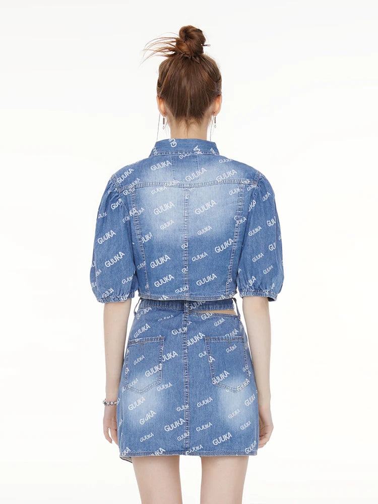 Kurzes Jeans-Poloshirt mit Logo