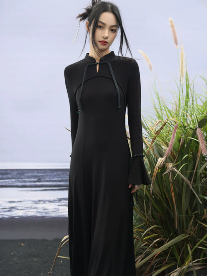 Glockenstrickkleid mit Retro-Ärmeln, Chinaschnalle, lang