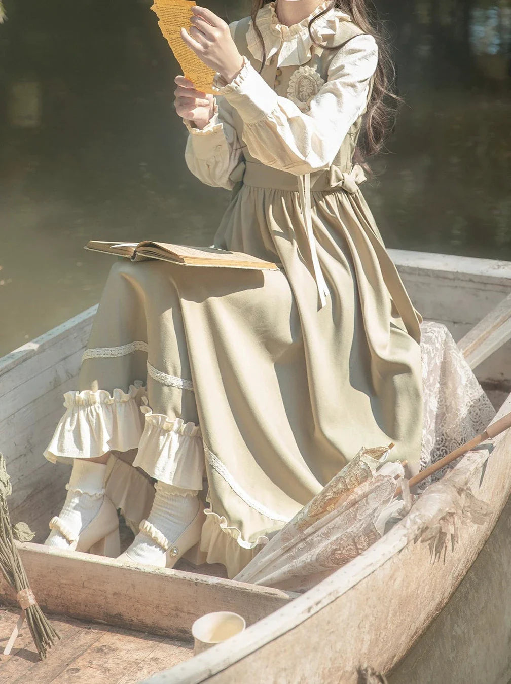 Dress French + Retro Long Ruffle Vest Green Blouse