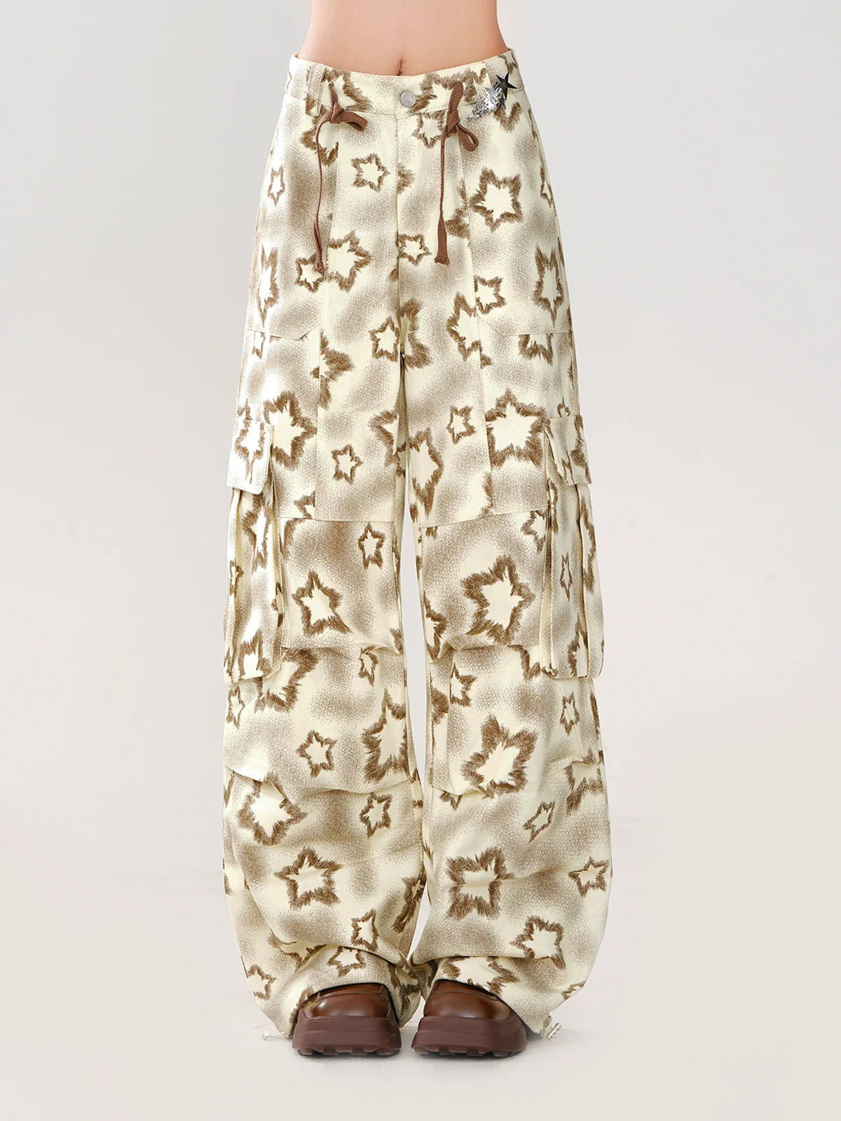 Lockere, lässige, weite Hose mit Sternenmuster