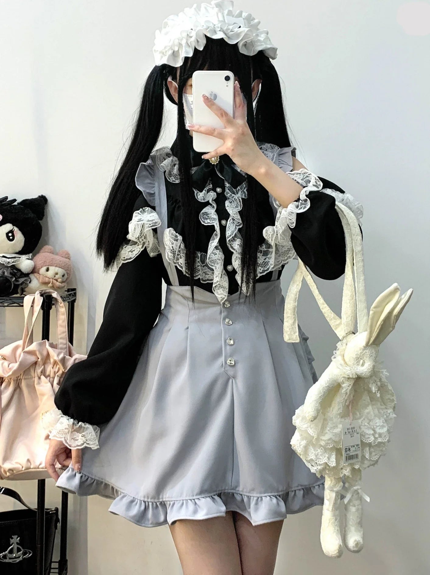 Love – Strapsrock mit Rüschen und Edelsteinen