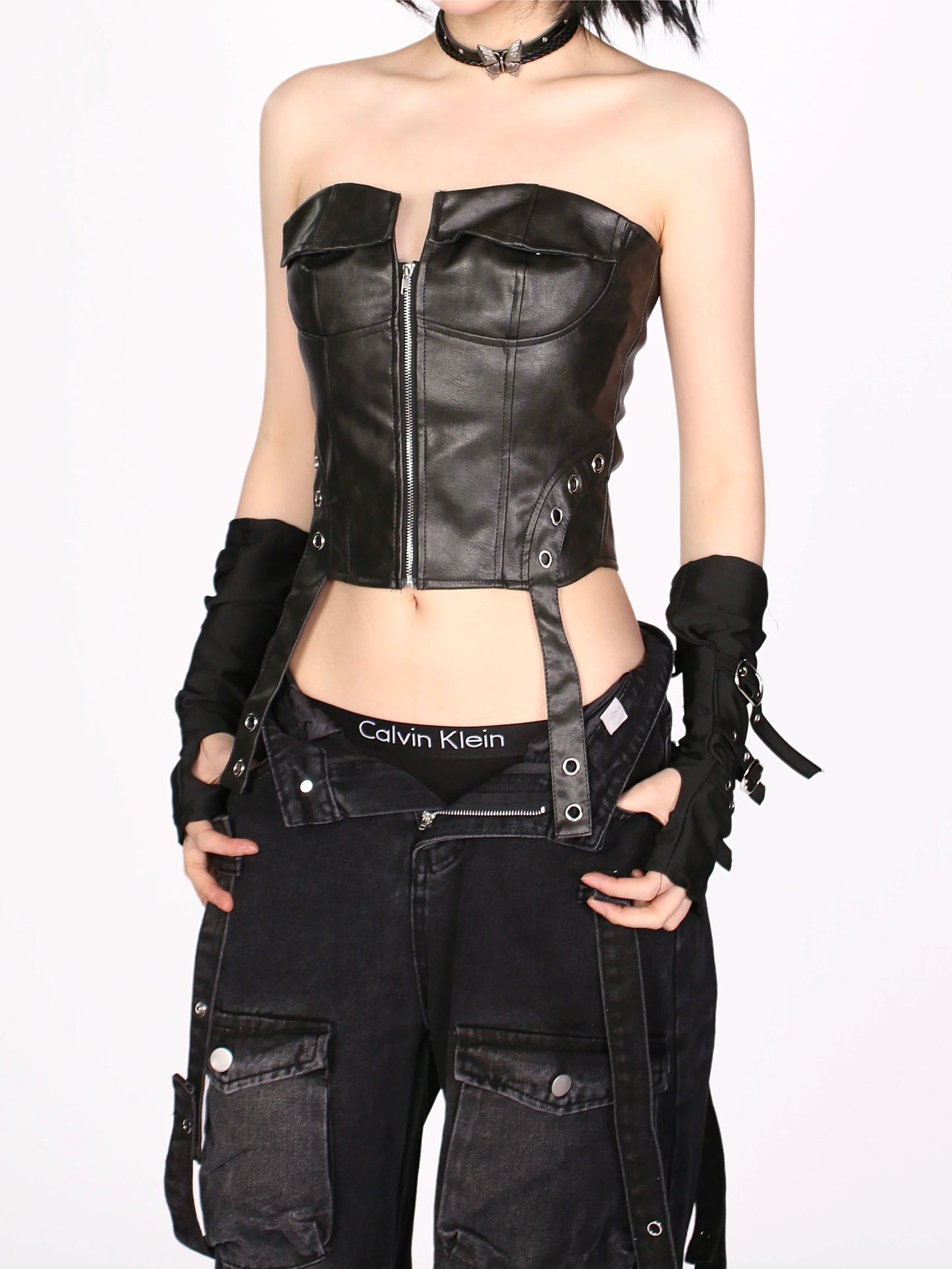 Nischentop mit Röhren-Lederriemen