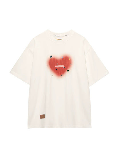 Kurzes über zweifarbigem Top + langem Schmuck