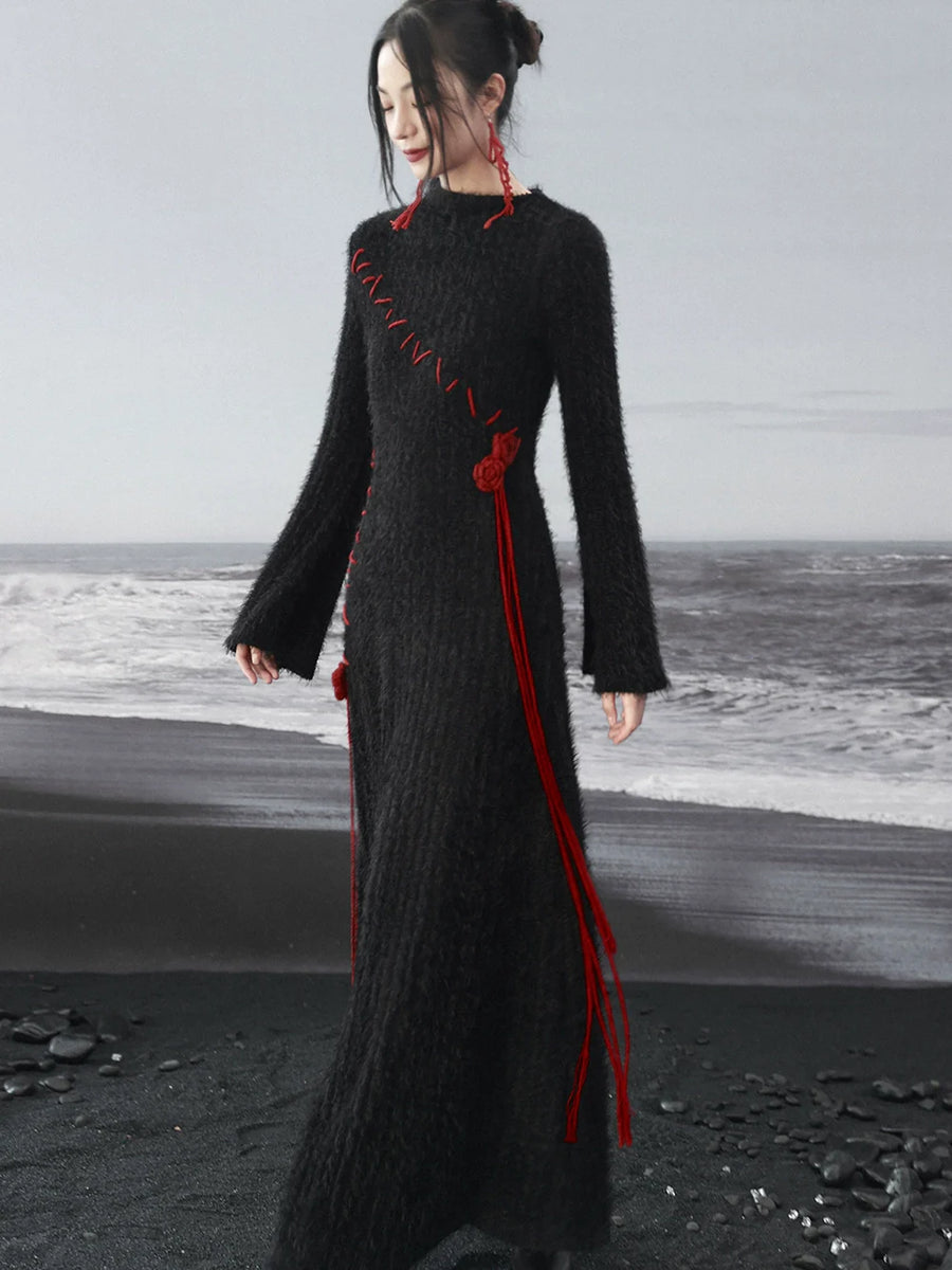 Robe contrastée rose irrégulière rouge manches en tricot cloche noir foncé