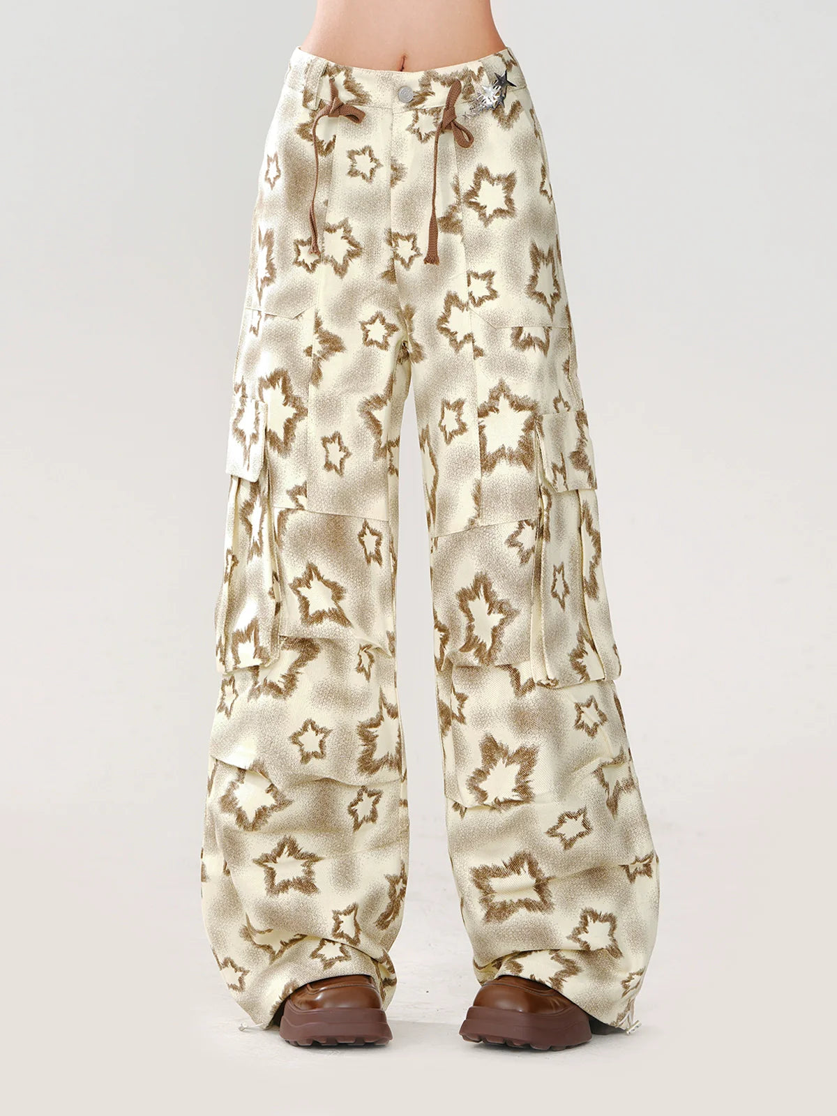 Lockere, lässige, weite Hose mit Sternenmuster