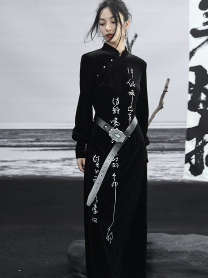 Langes Samtkleid China Retro