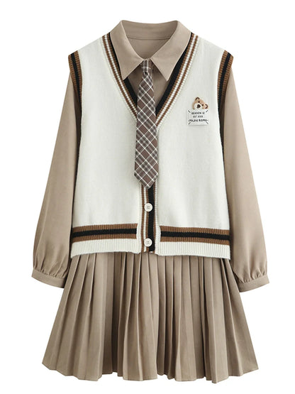 College-Strickhemd mit Plissee und Weste