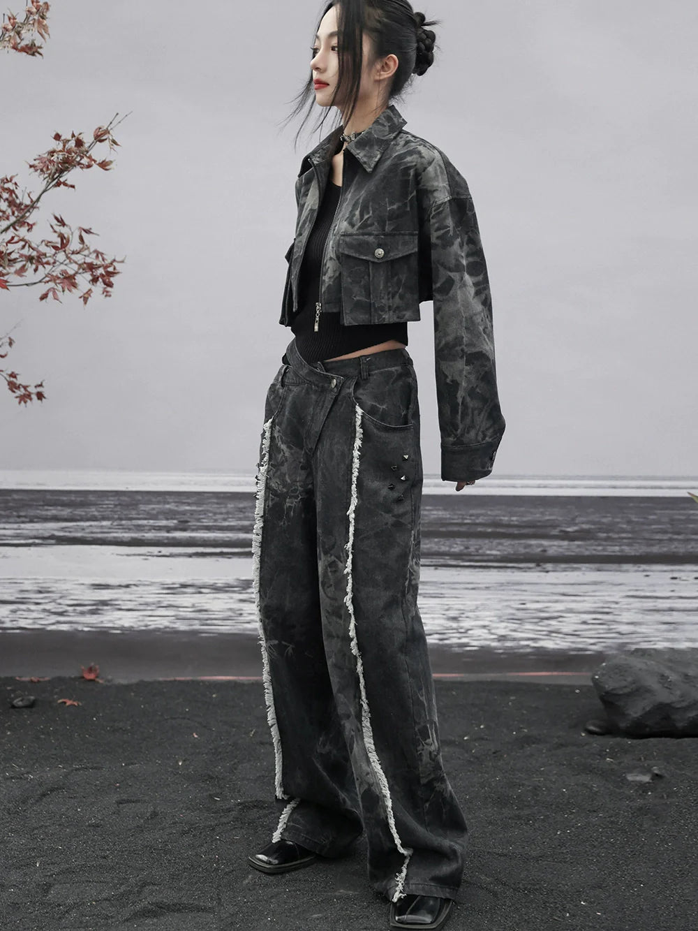 ダークデザインデニム ルーズフリンジ ワイドカットアウトウエスト