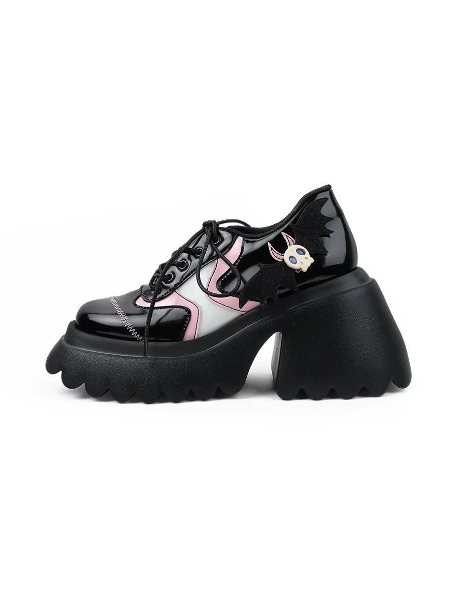 シューズピンクデザインボリューム