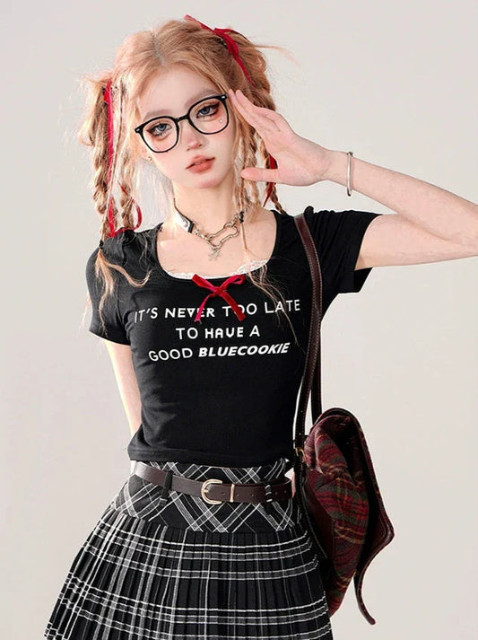 リボン ブラック ジェネレーション クロップド ロゴ ファースト Tシャツ