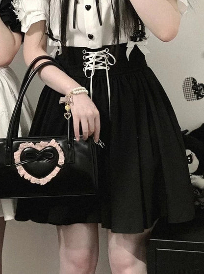 Hoch taillierter Jacquard-Rock mit Bändern