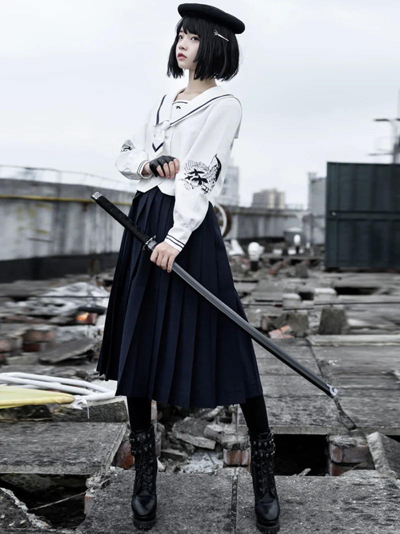 セーラースカートカラーガール + ダークプリーツトップス