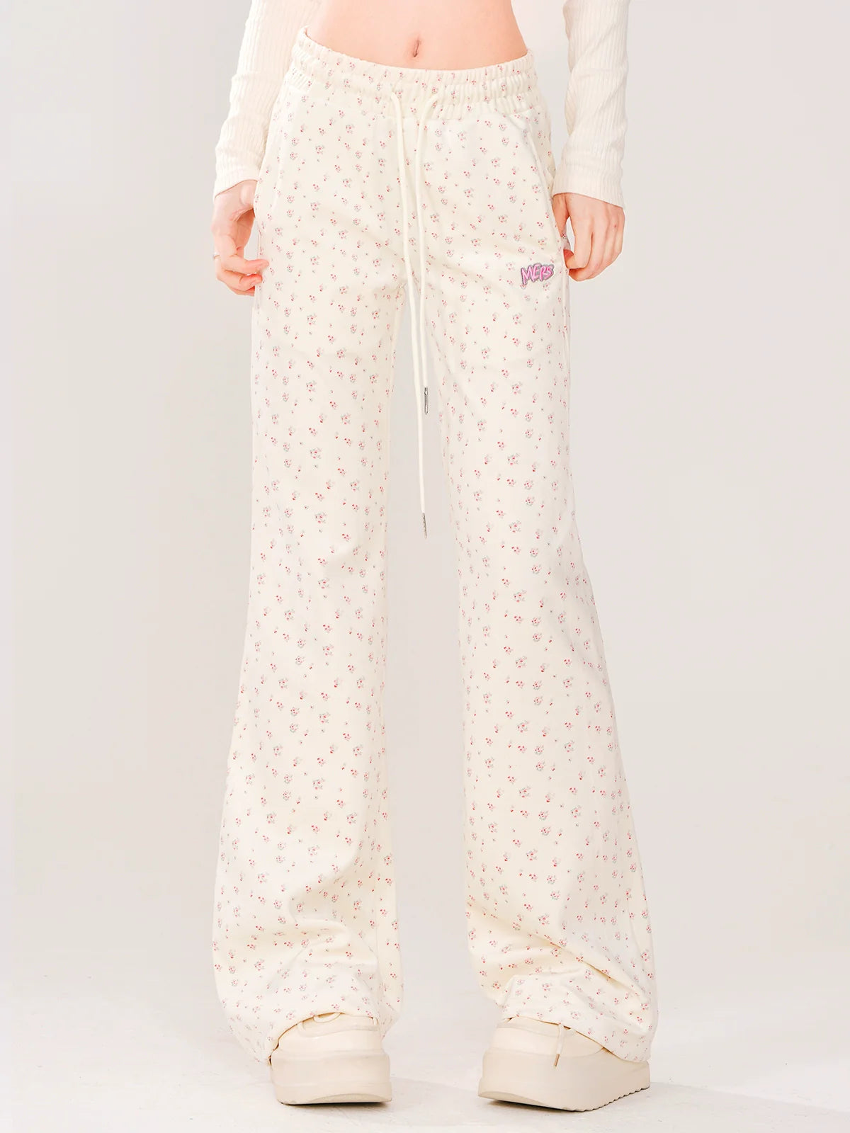 Lässige, schlanke, lange, süße Hosen