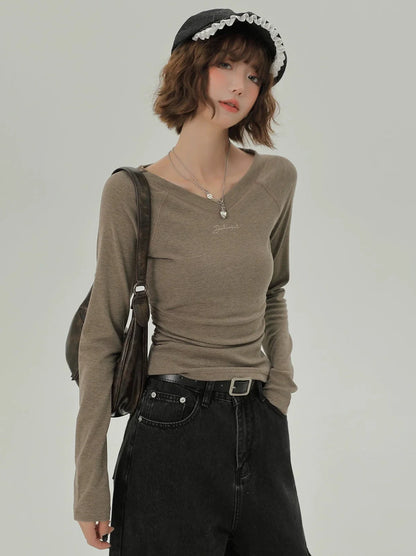 Retro Raglan American T V-Neck