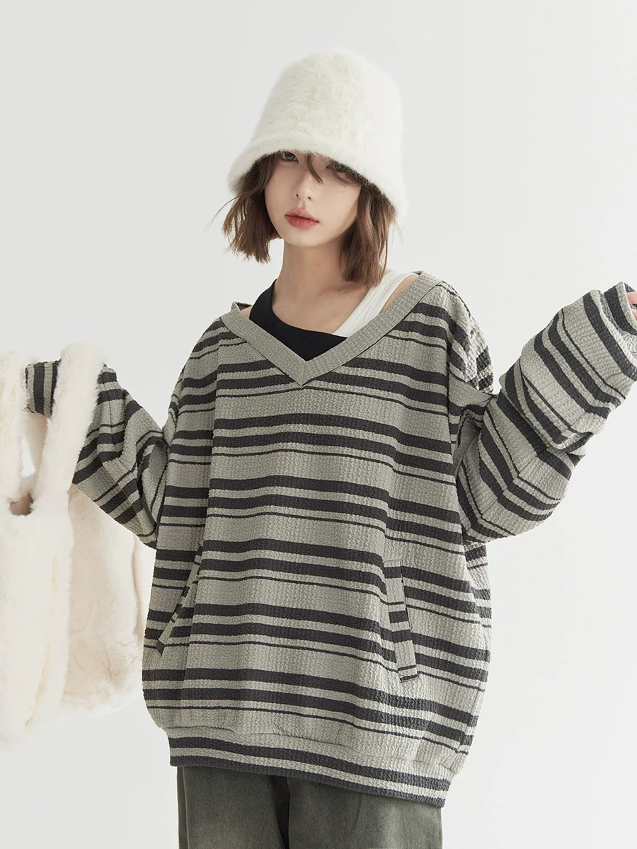 Piece Loose Faux Two Top Border