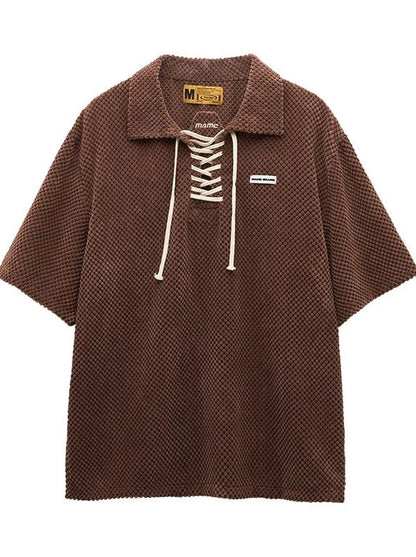 Kurzes Oberteil zum Schnüren + ausgestellter Rock + Polo-T-Shirt zum Schnüren