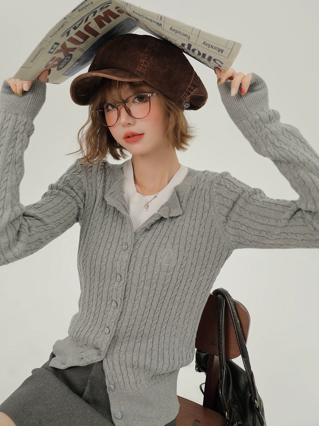 アメリカンレトロラウンドネックスリムニットカーディガン