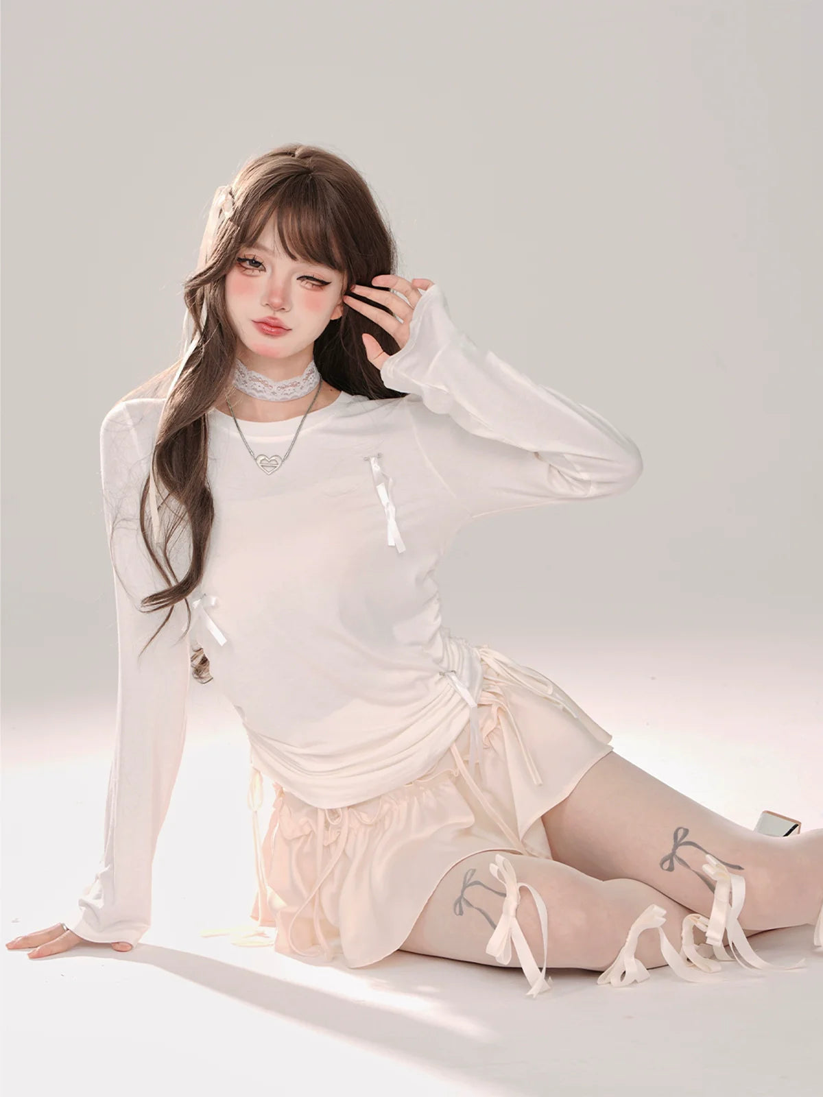 Süßes T-Shirt mit langem Band und Kordelzug