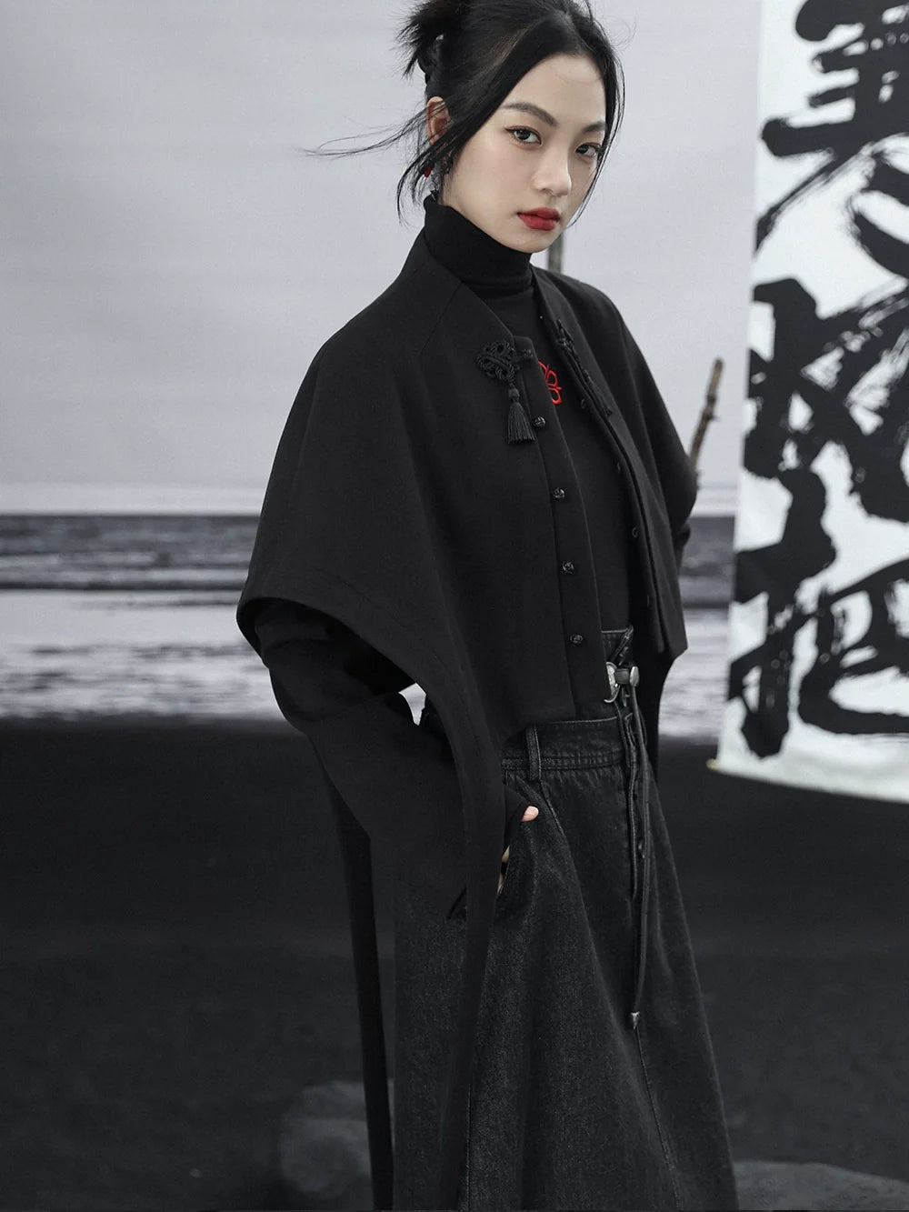 Asymmetrischer China Retro Umhang