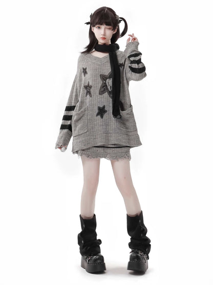 オフショルダースカート + Vネック レイジーニット