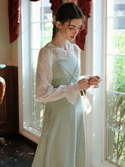 Perlen-Hosenträger, französischer Spitzenrock, Hemd + lang