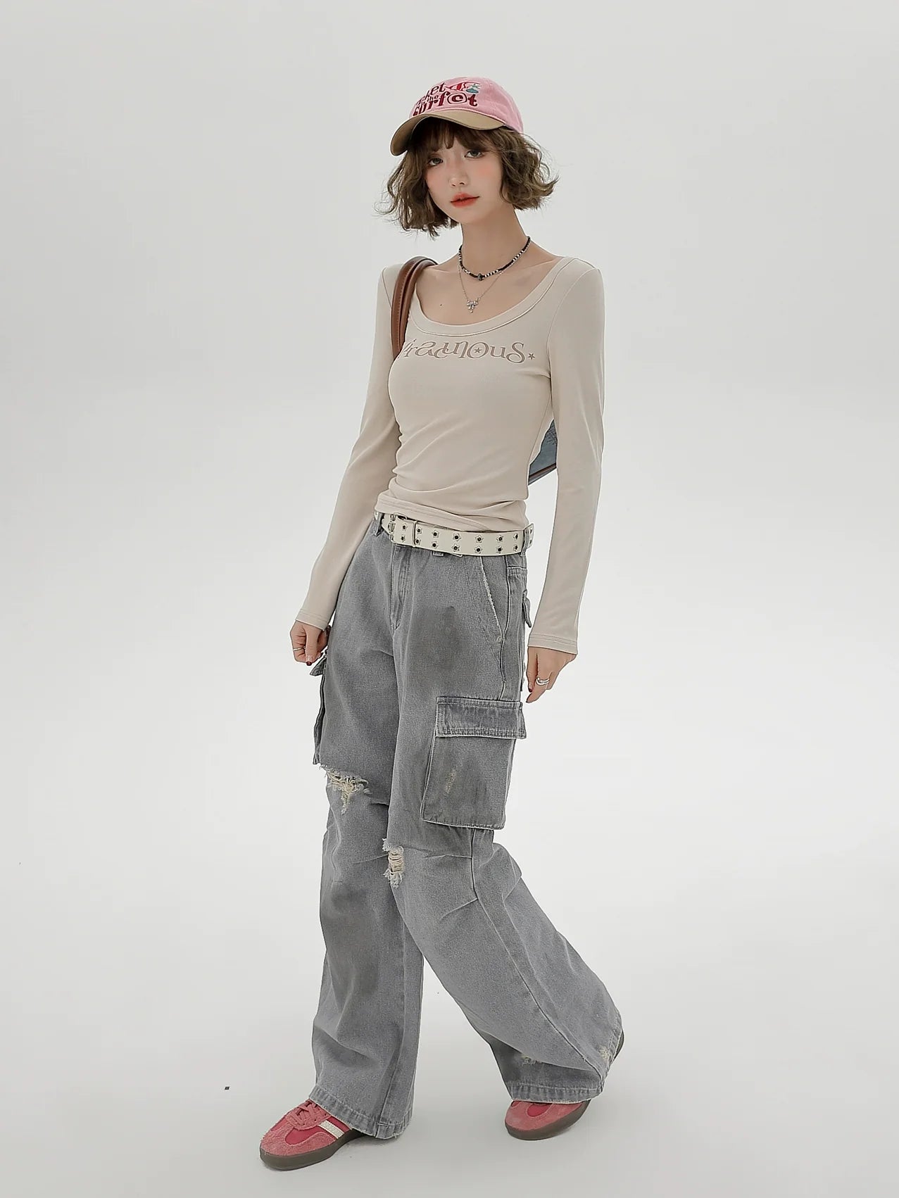 Milk T Long U-Neck Print Logo Tea American