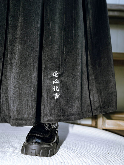 Schwarzer Plisseerock aus besticktem Samt