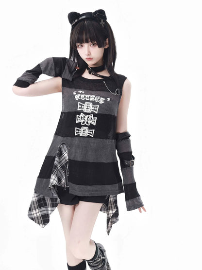 エポックチェックベストカバー + ストライプスカート + ノースリーブ + レッグリズムスリーブ