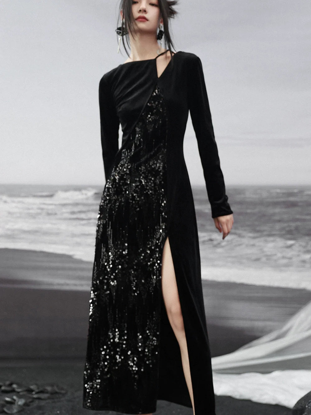 Kleid Nischenschlitz Glitzer Design Samt