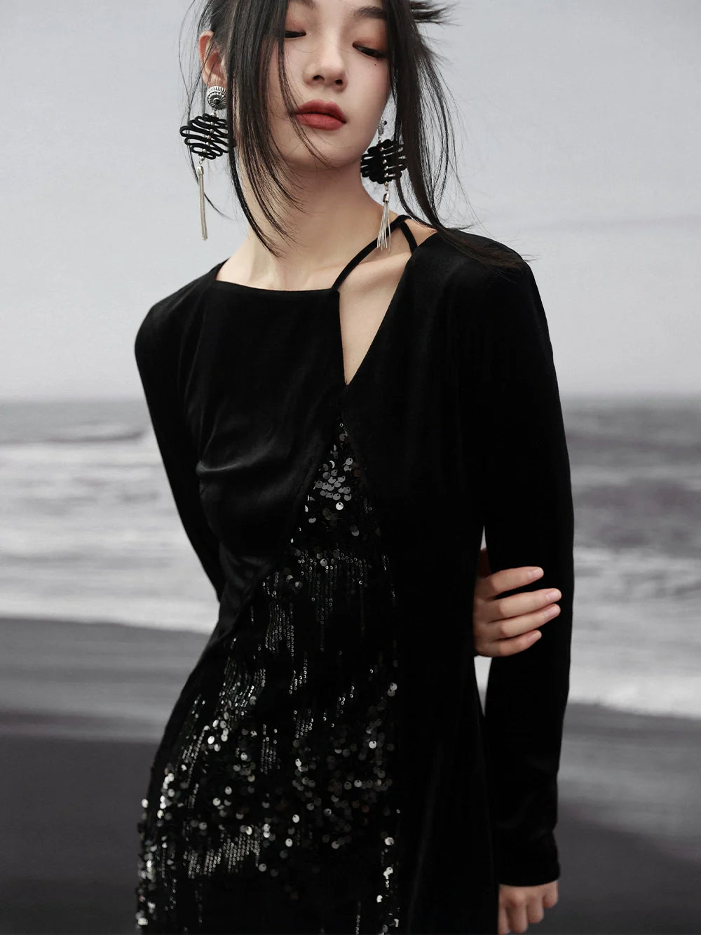 Kleid Nischenschlitz Glitzer Design Samt