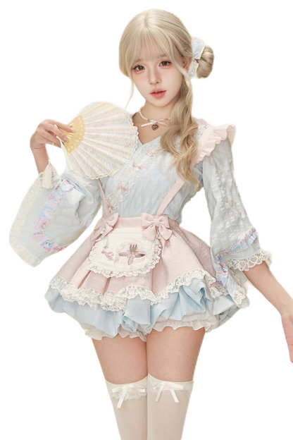 日本の桜とフロスティングのサスペンダーブルーのトップスとスカートスタイル