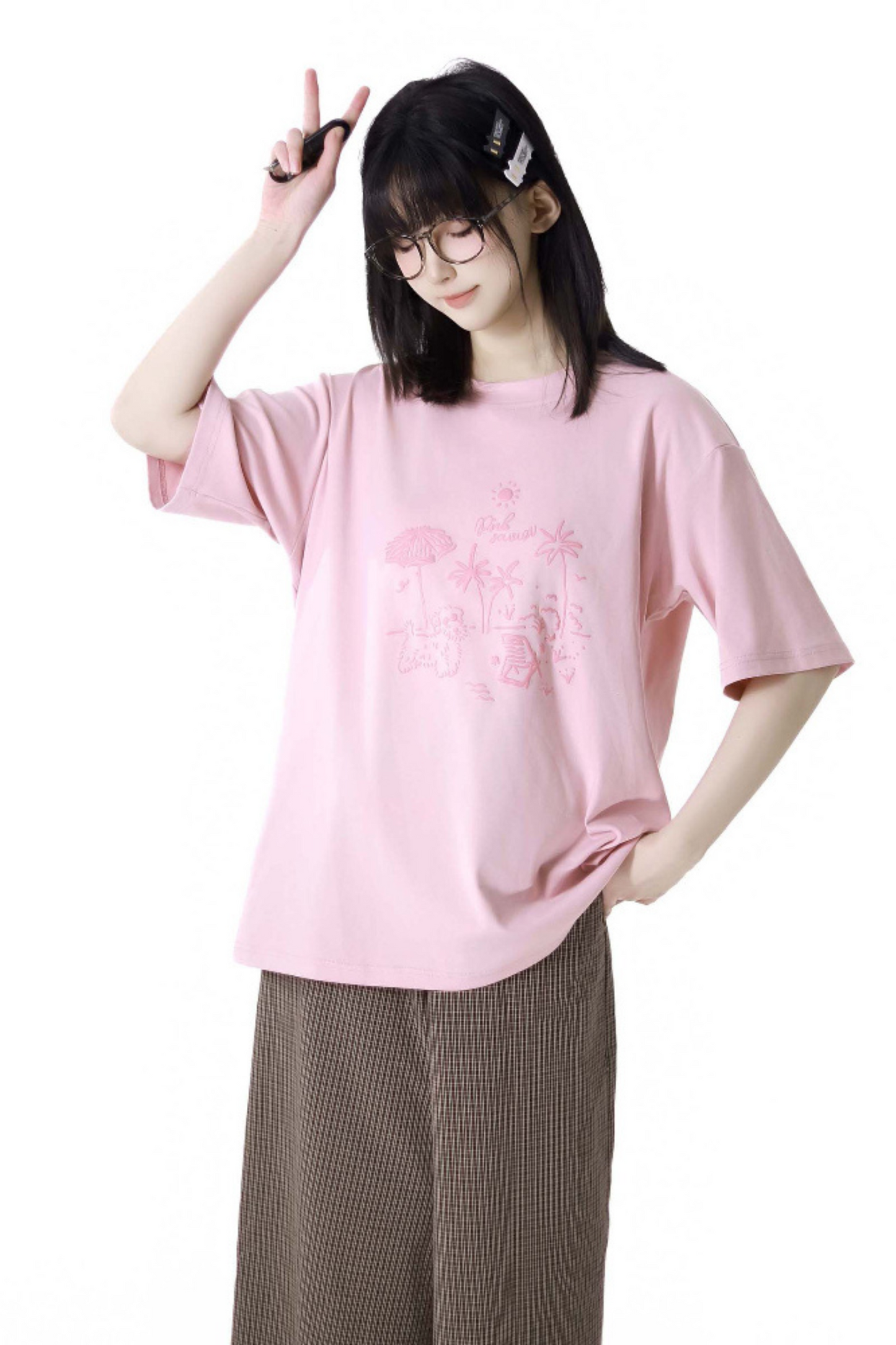 ゆったりとしたトップスのデザイン パステル