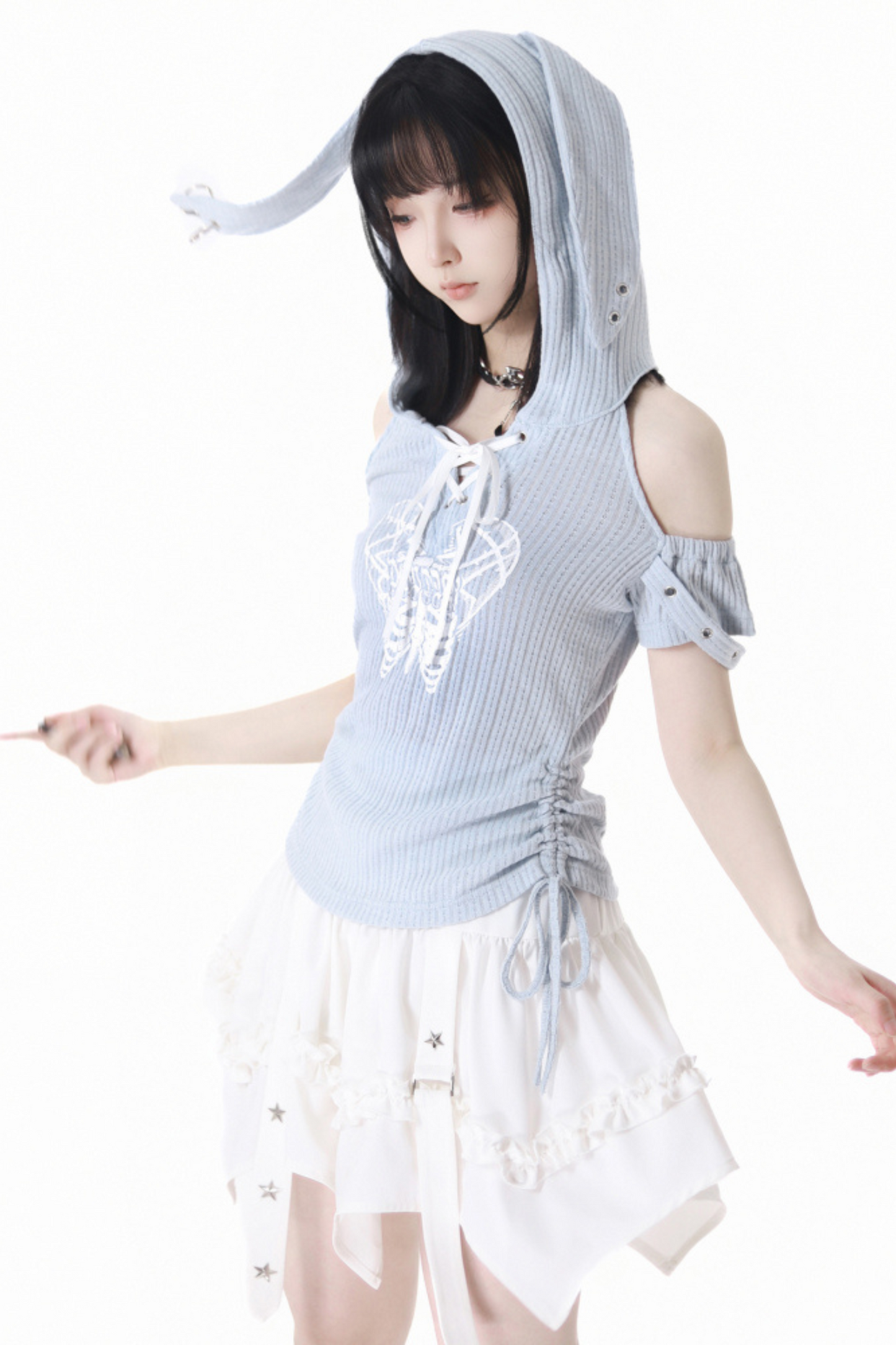 オフショルダーケーキトップ + ウサギのフード付きスカート