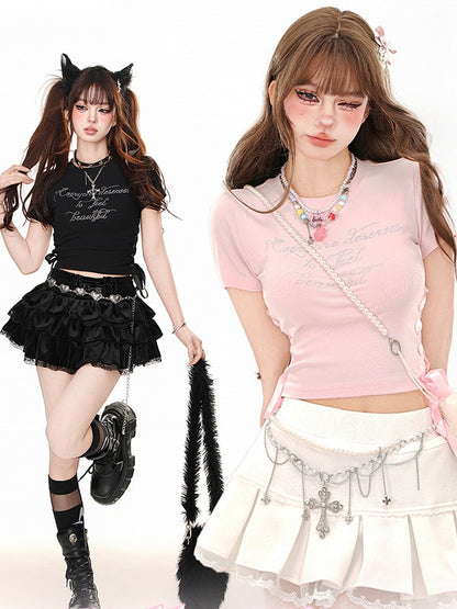 Rosa/schwarzes Crop-Top mit Strass-Buchstaben und Schnürdetail