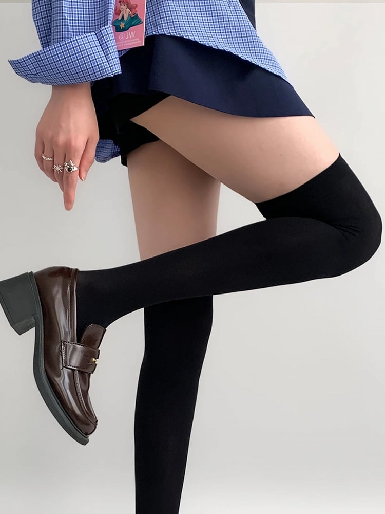 Overknee-Socken in Schwarz/Weiß/Beige/Grau mit geripptem Saum