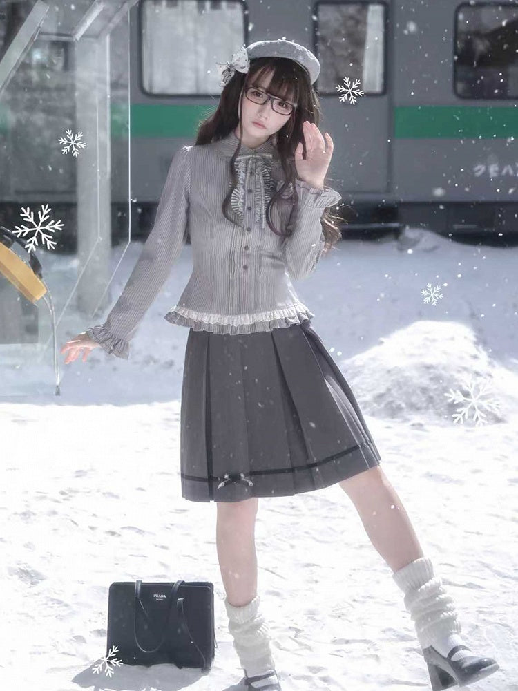Kei Blouse With Ruffled Neck Striped Jirai Gray Tie