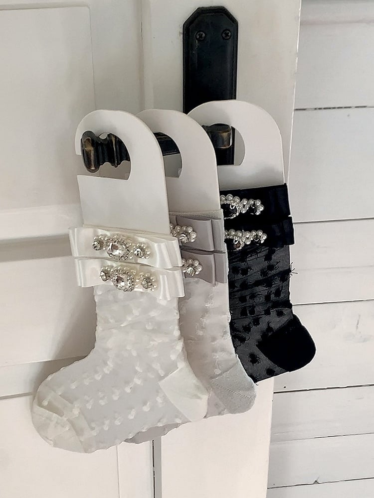 Strassverzierte Socken mit Schleife Weiß/Grau/Schwarz