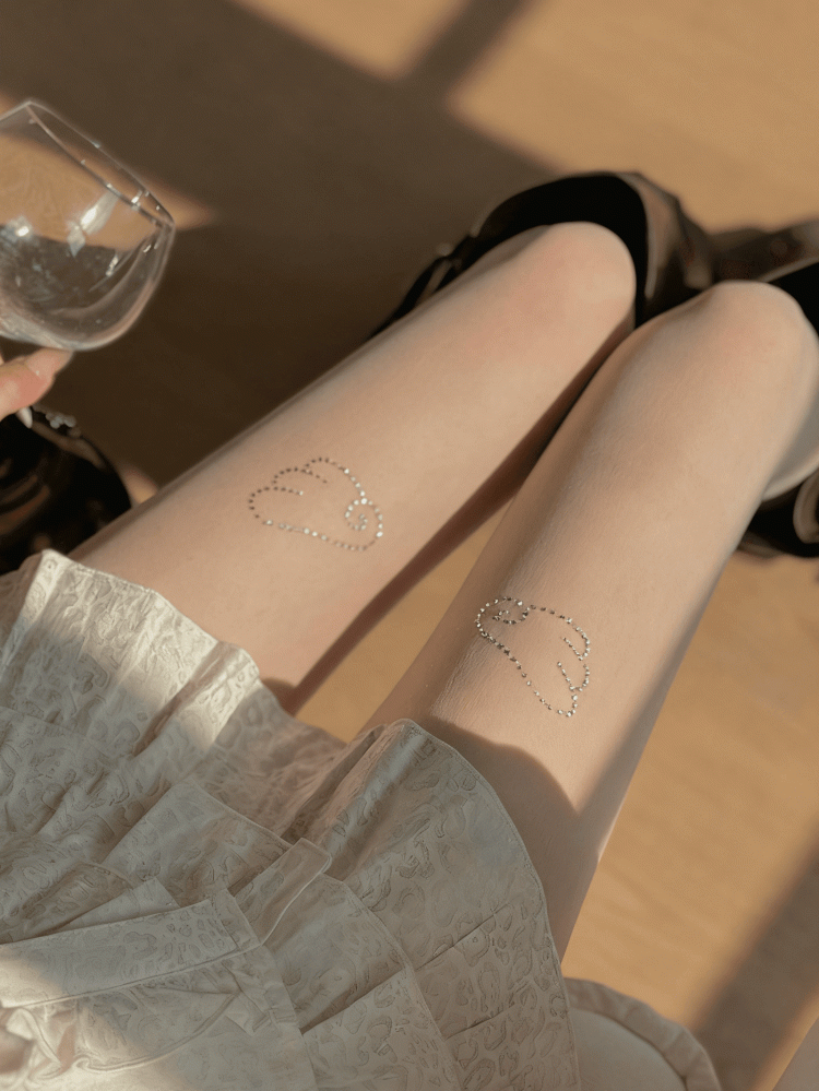 Semi-Sheer Shimmering Wings White/Black Pattern Tights