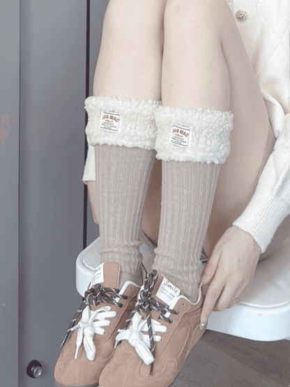 ホワイト/ブラック スイートプラッシュカーフソックス