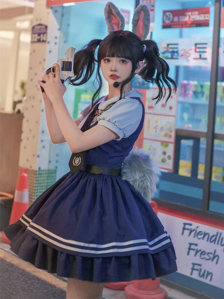 グレーのぬいぐるみウサギのしっぽ