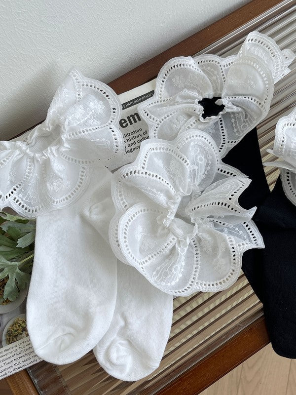 ブラック/ホワイトソックス 花柄 刺繍入り ふくらはぎカフス