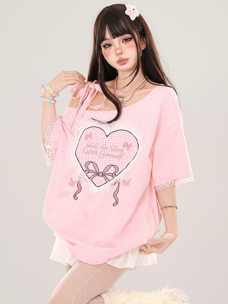 ミルクイエロー/ピンク チェック柄 ハートプリント アシンメトリーネックライン レーストリム Tシャツ